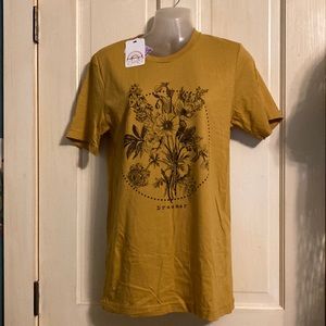 Canvas& Bella t shirt